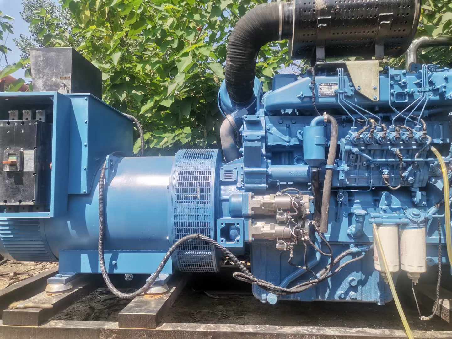 长海详细说明降低 800kW 柴油发电机输出电流波动的方法